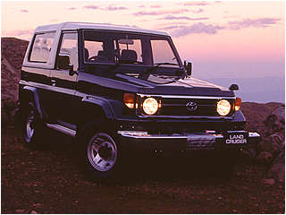 Toyota Landcruiser HZJ 73V - ilustrační fotografie